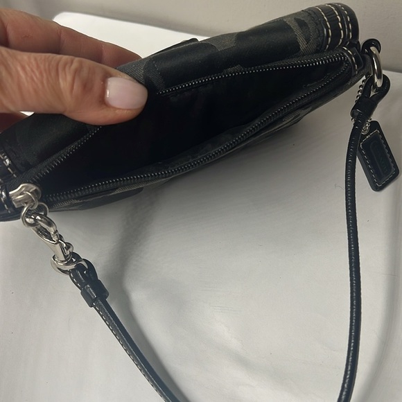 Coach Canvas Logo Black Charcoal Gray Large Wristlet Bag - Picture 4 of 10